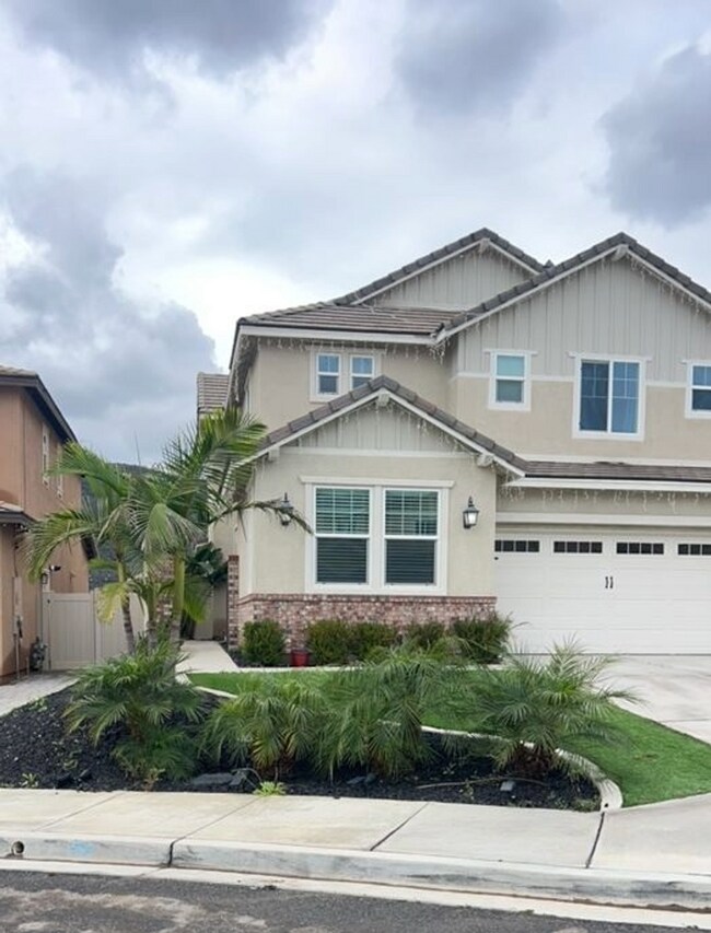 Foto del edificio - Beautiful 4 bedroom, 3 bath home nestled in the foothills of Fallbrook