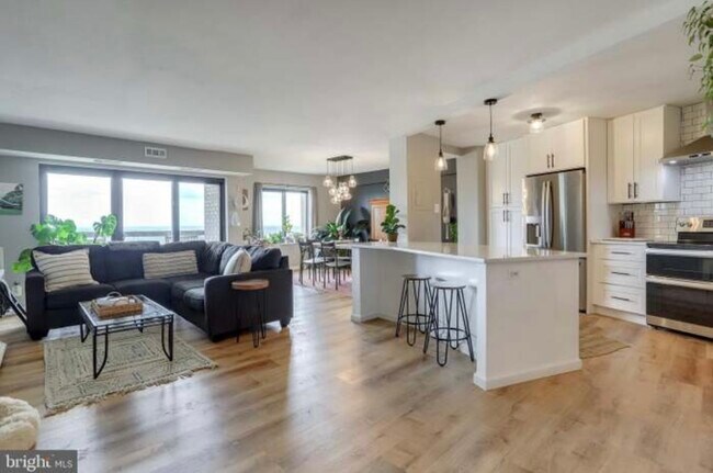 Foto del edificio - 309 Yoakum Pkwy
