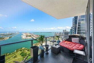 Building Photo - 1100 Biscayne Blvd