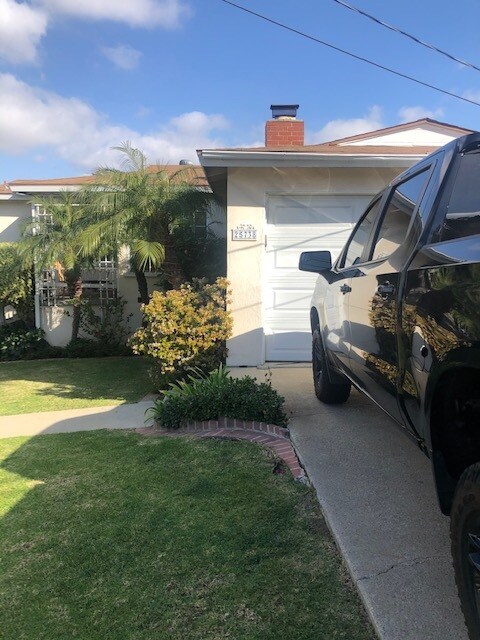 Foto del edificio - 25738 Crest Rd