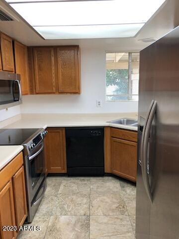 Building Photo - 2421 W Ironwood Dr
