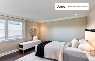 Building Photo - Private bedroom in 5 bed/2 bath Home