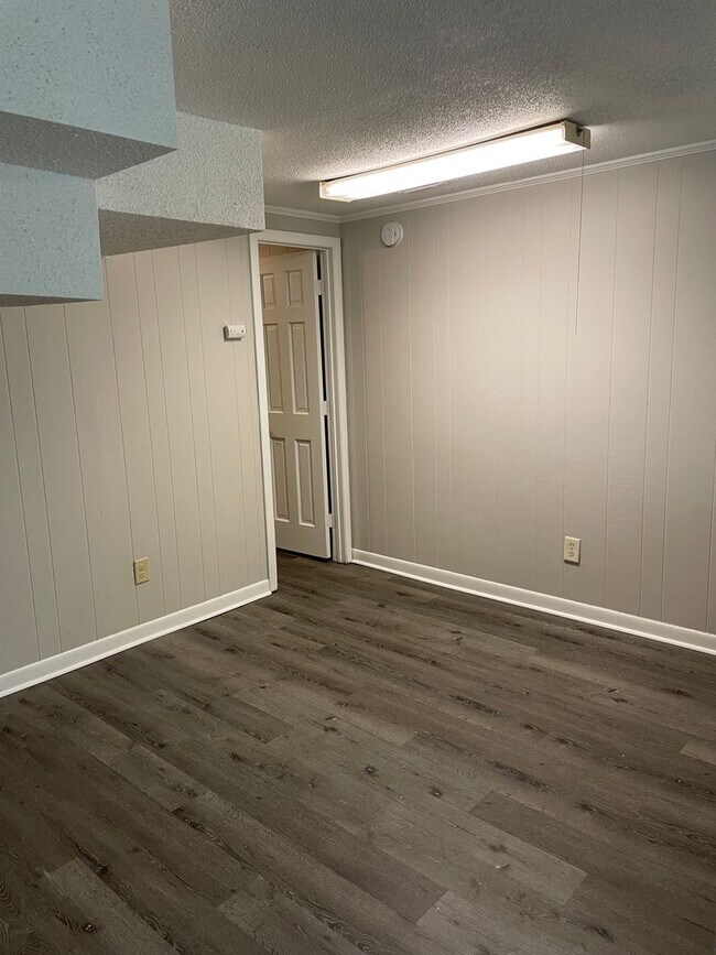 Foto del edificio - 1204 Gorman St