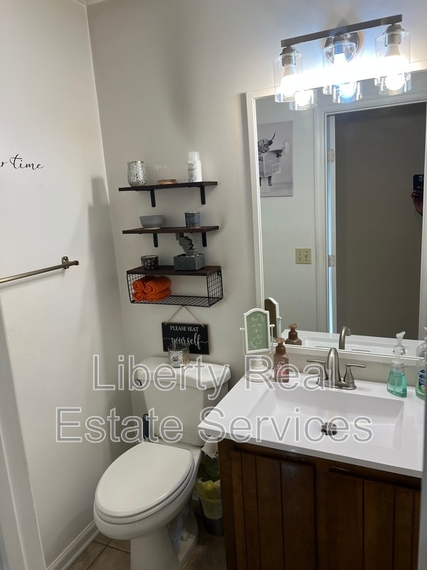 Building Photo - 1410 Brittney Ln