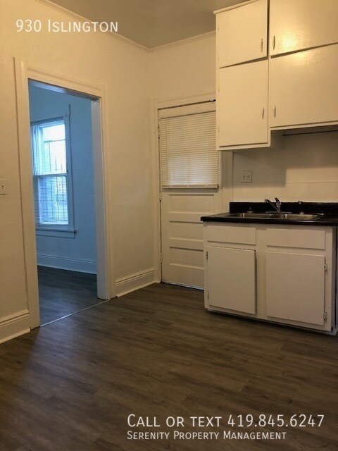 Building Photo - Recently Renovated 3 Bedroom Home For Rent...