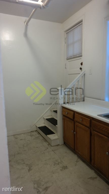 Building Photo - 1623 W Lunt Ave
