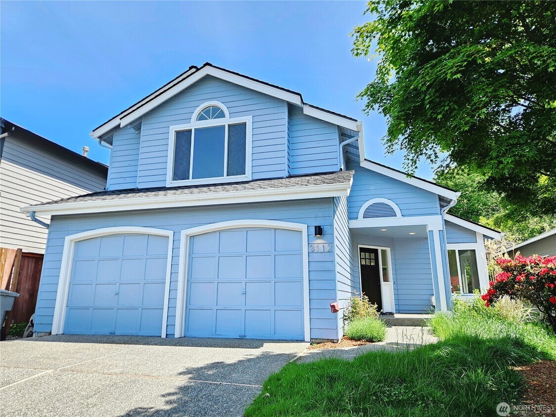 Foto principal - 3112 Wells Ave S