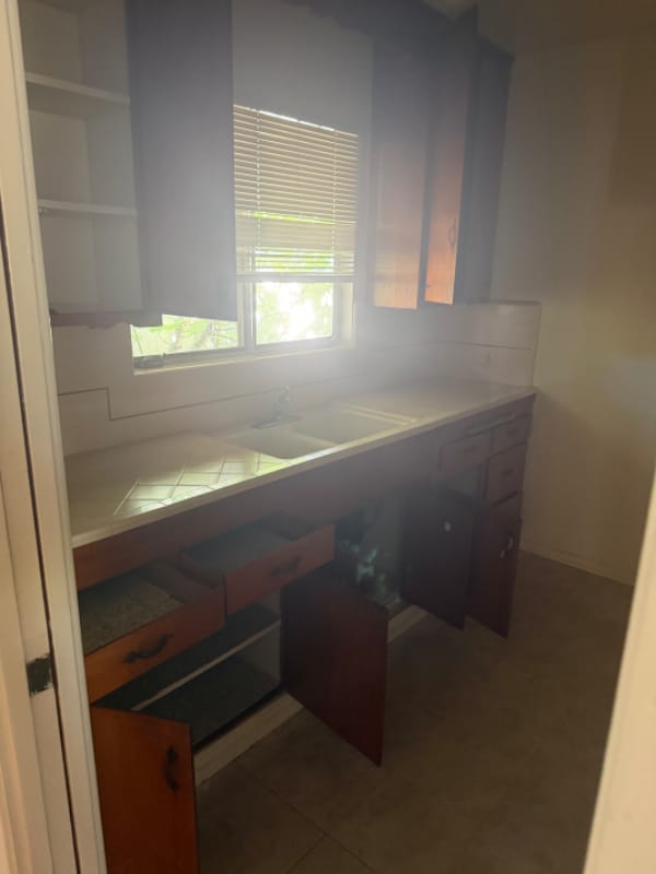 Foto del edificio - 918 W Huntington Dr