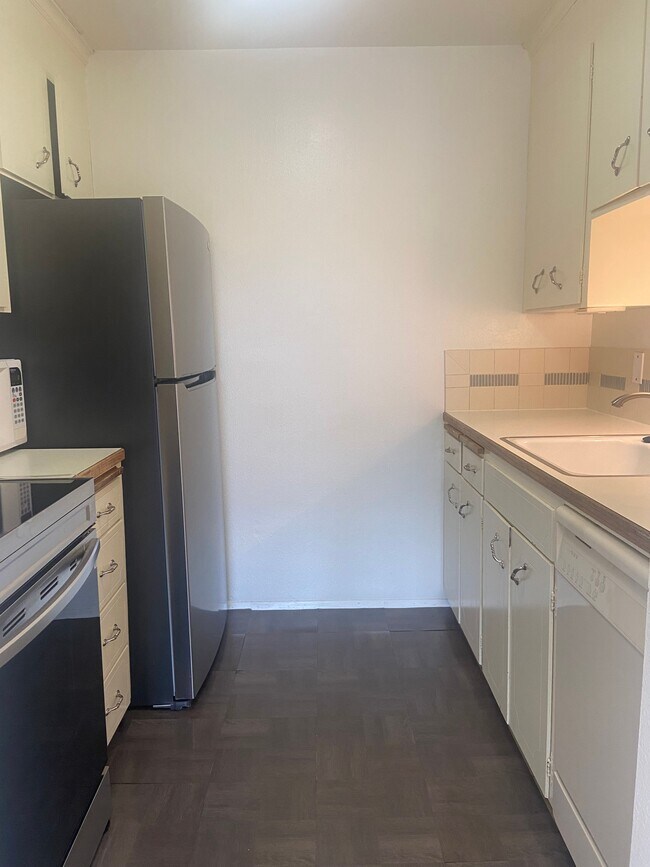 Foto del edificio - 911 N 73rd St