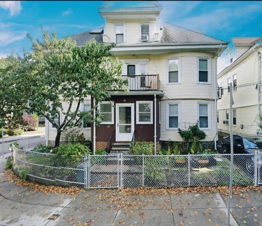Primary Photo - 20 Coolidge Rd
