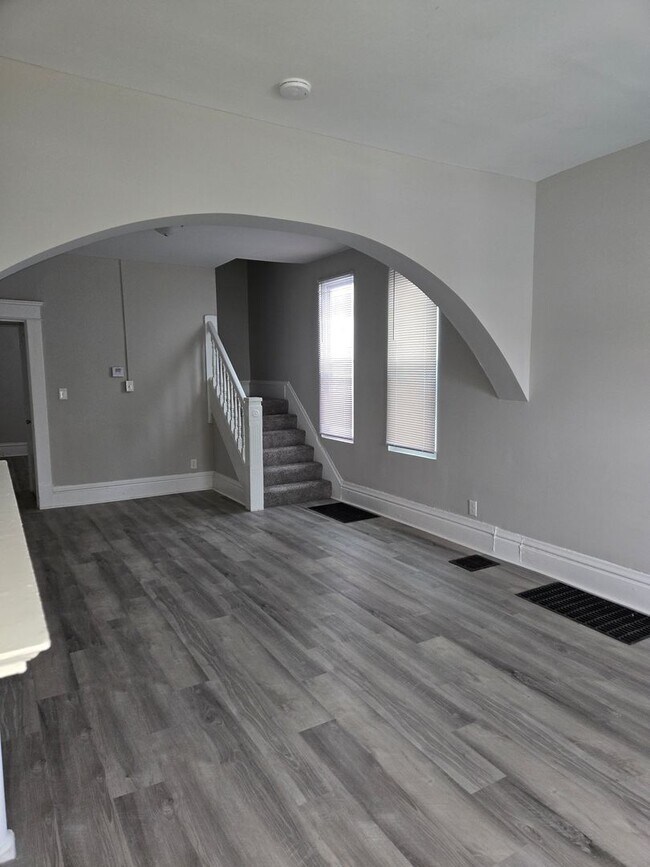 Foto del edificio - NCH - 646-648 Carpenter St.