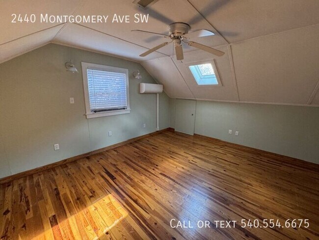 Foto del edificio - 2440 Montgomery Ave SW