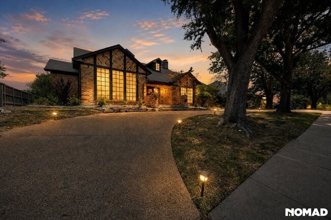 Building Photo - 2926 Apple Valley Dr