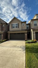 Building Photo - 1466 Addison Cir