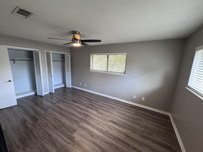 Foto del edificio - 2308 Avondale Dr