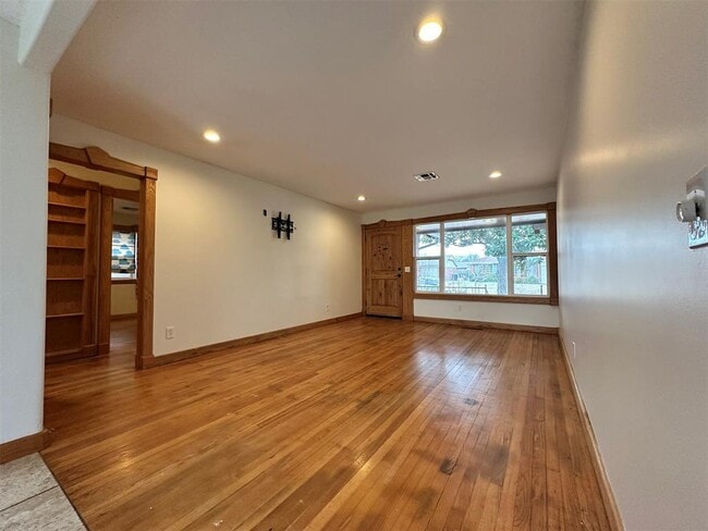 Foto del edificio - 2833 Kent Dr