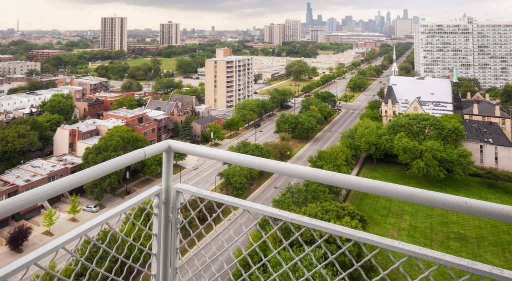 Vista a la ciudad - 400 E 33rd St