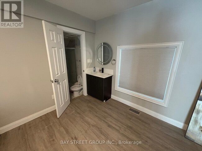 Building Photo - 5757 Stanley Ave