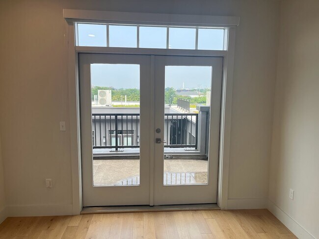 views of monument from master bedroom - 1309 E St SE