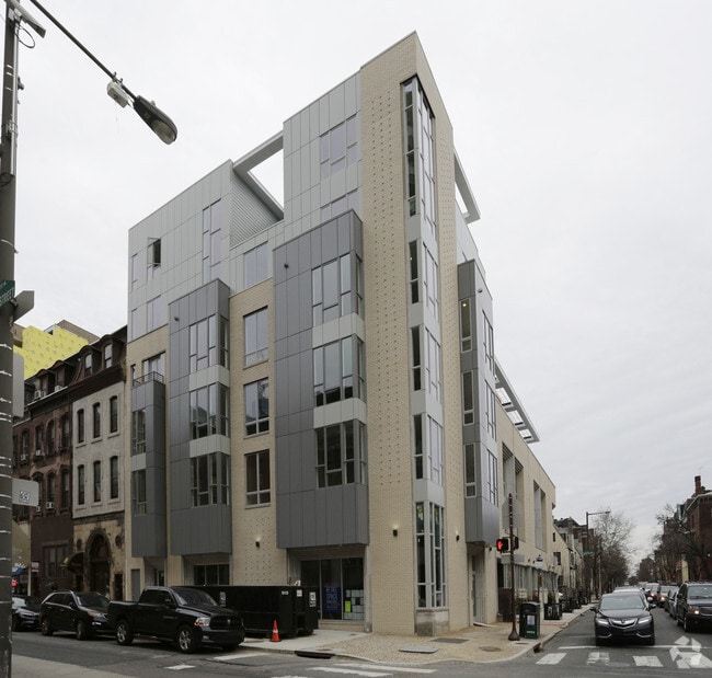 Building Photo - The Walnut Estates