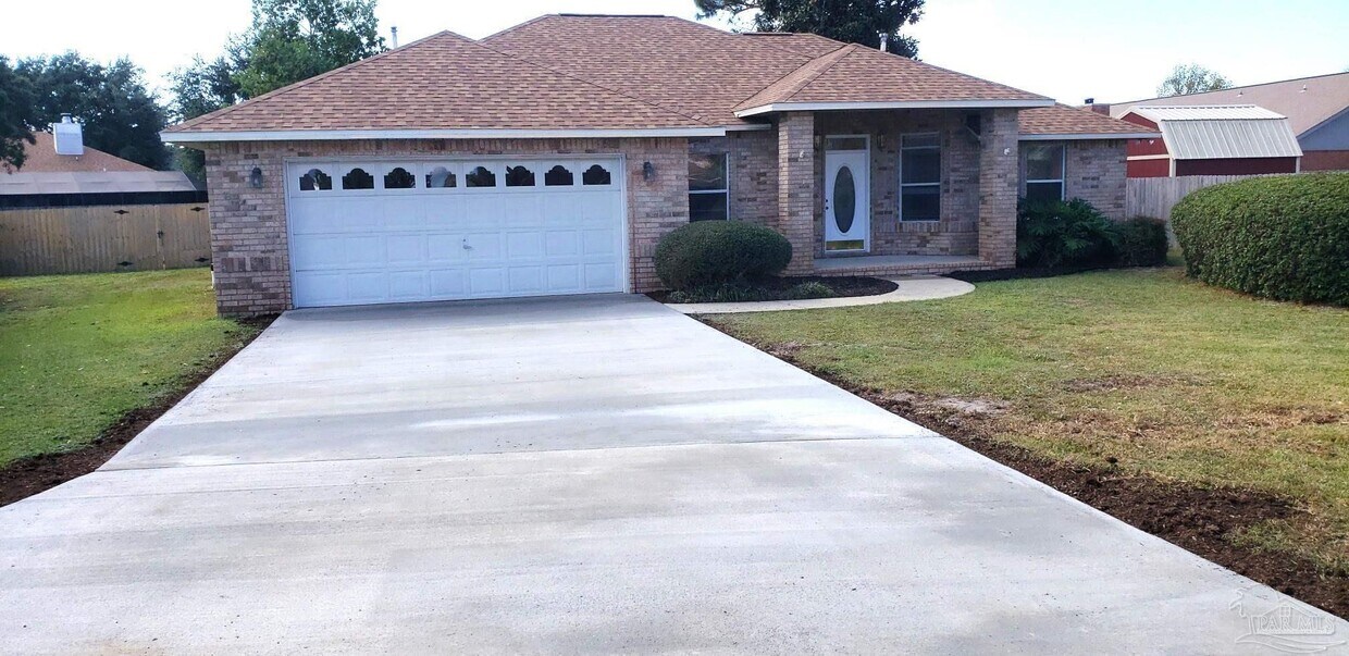 Primary Photo - 2011 Bearcat Ct