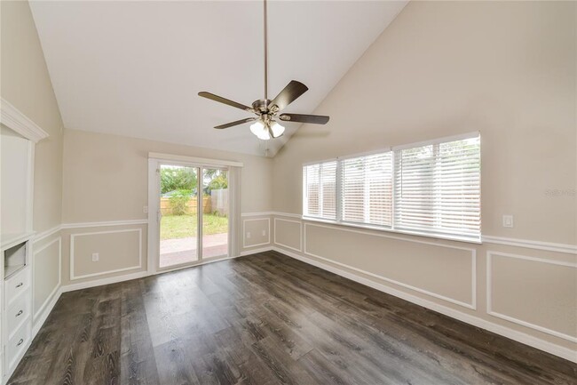 Building Photo - 2429 Apache St