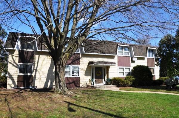 Primary Photo - Charming 2 Bedroom