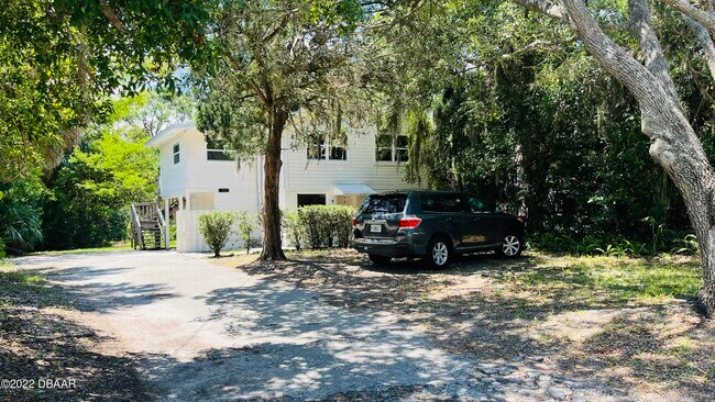 Foto del edificio - 102 S Ridgewood Ave