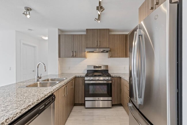 Photo du bâtiment - 3156 Dayanee Springs Blvd