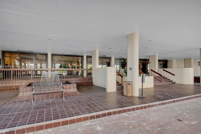 Foto del edificio - 600 Biltmore Way