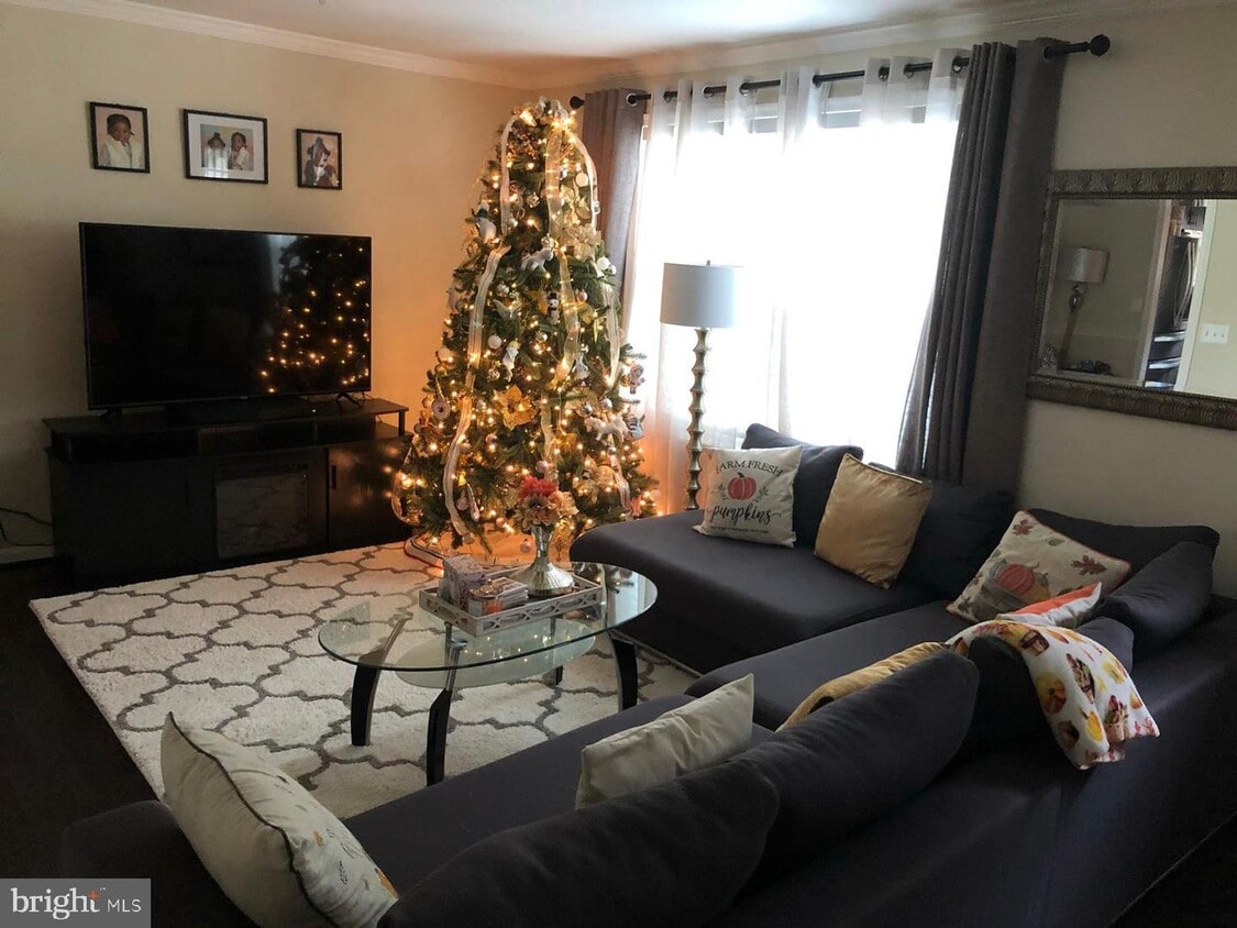 2209 Conquest Way, Odenton, MD 21113 Townhome Rentals in Odenton MD