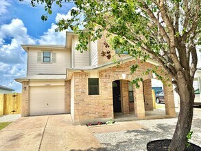 Building Photo - 13229 Coomes Dr