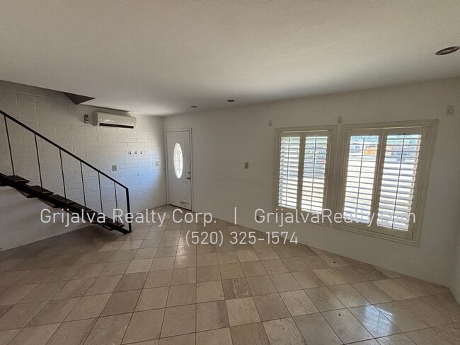 Building Photo - 1444 S Palo Verde Ave