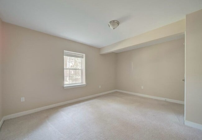 Foto del edificio - 18413 Cedar Dr