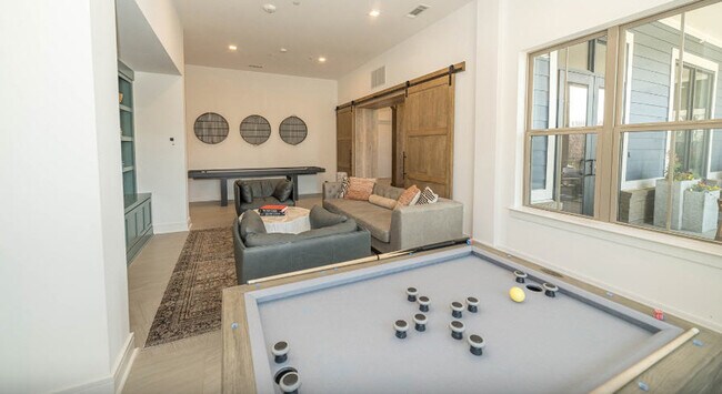 Foto del edificio - 853 Saddle Ridge Rd