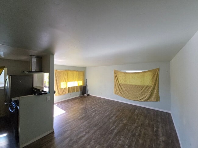 Foto del edificio - Welcome home to this beautifully updated 2...