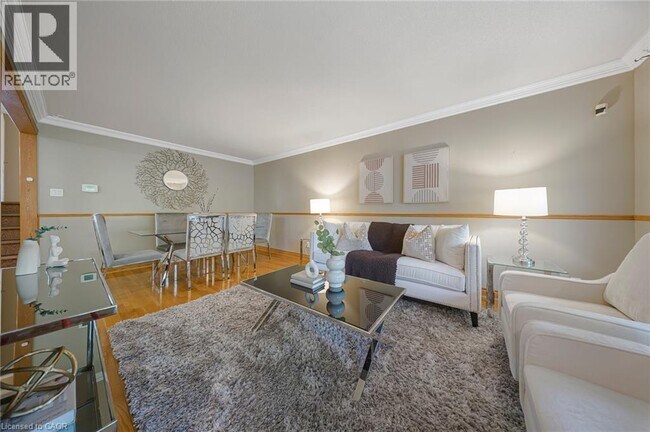 Building Photo - 124 Dunsmere Dr