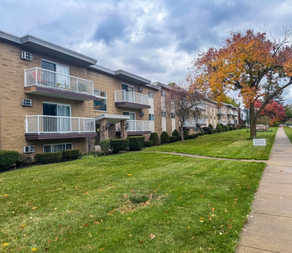 Building Photo - Riverside House Apartments