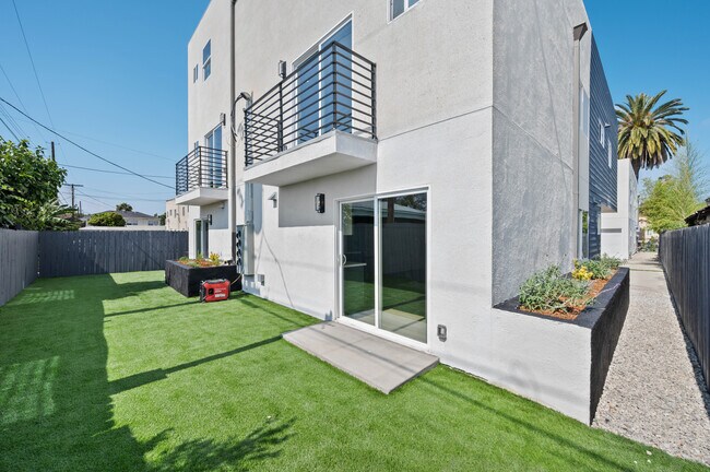 Foto del edificio - 2937 West Blvd
