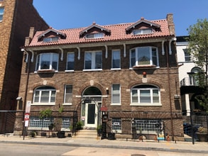 Building Photo - 1315 Park Rd NW