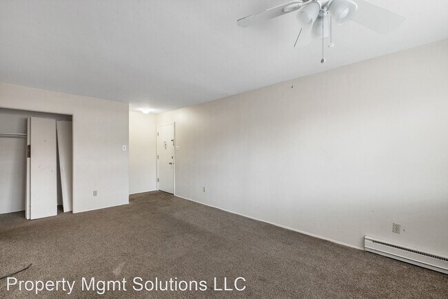 Building Photo - 2 br, 1 bath House - 7301 Sieloff #C