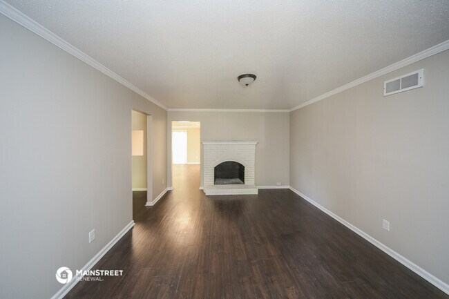 Building Photo - 3691 Clearbrook St