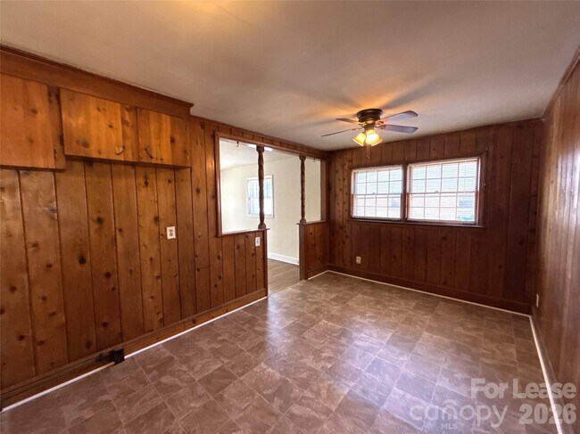 Building Photo - 4428 Brooktree Dr