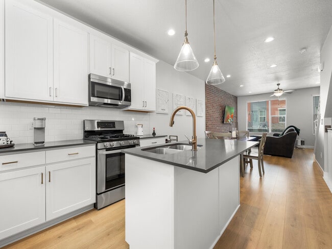 Building Photo - 2140 N 725 W