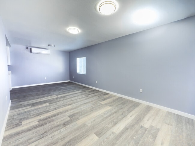 Foto del edificio - 6628-6630 Selfland Ave