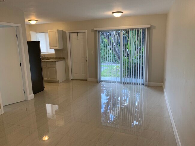 Foto del edificio - 1521 NE 117th St