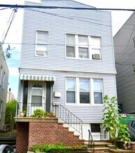 Building Photo - 664 Liberty Ave