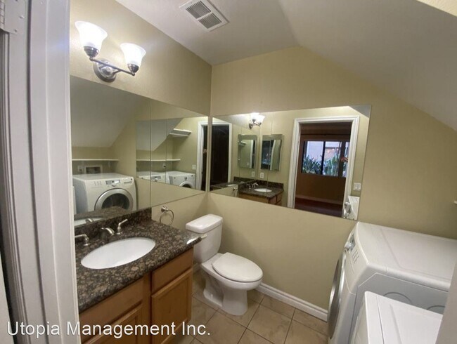 Foto del edificio - 2 br, 1.5 bath House - 4504 60th St #2