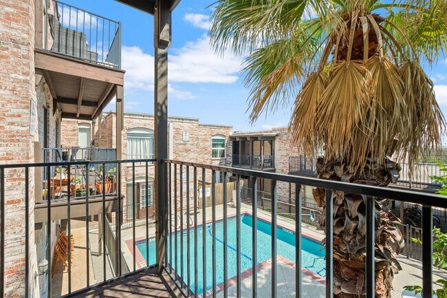 Foto del edificio - 6501 E Hill Dr