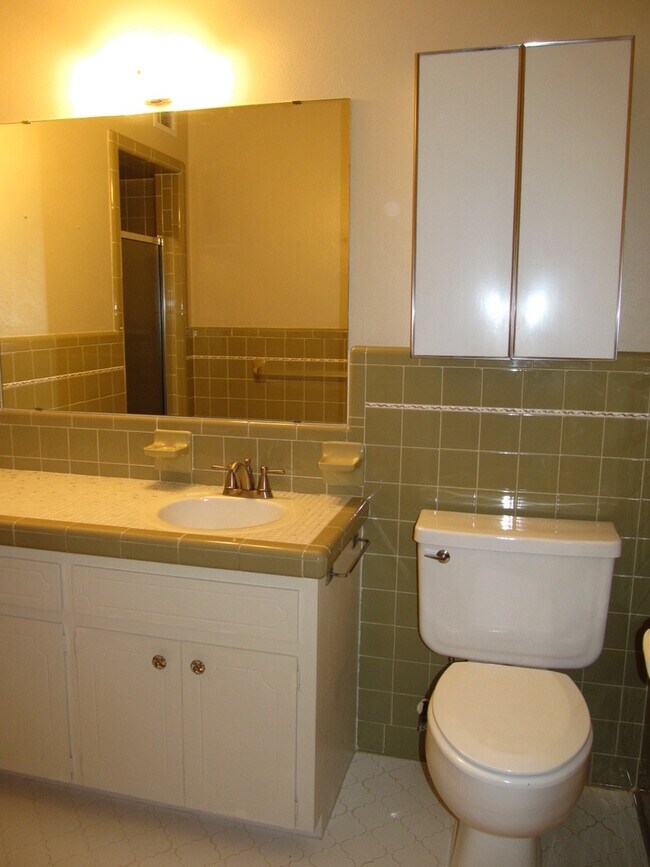 Foto del edificio - 2710 S 55th St Terrace